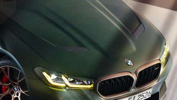 M Carbon bonnet BMW M5 CS F90 2021 M Carbon bonnet BMW M5 CS F90 2021 Frozen Deep Green metallic lateral front from bird’s eye view