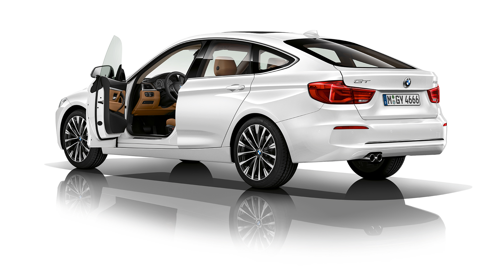 BMW 3 Series Gran Turismo, Model Luxury Line three-quarter rear shot BMW 3 Series Gran Turismo, Model Luxury Line three-quarter rear shot