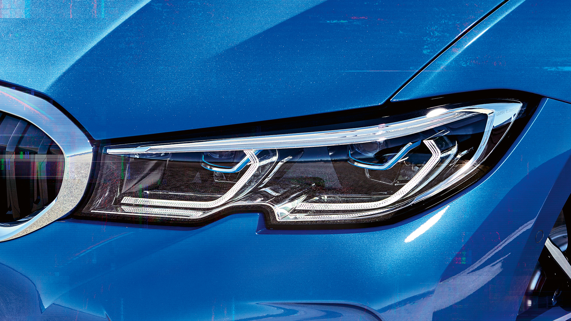 BMW 3 Series, BMW Laserlight Lateral close-up of the right front headlights with BMW laserlight.