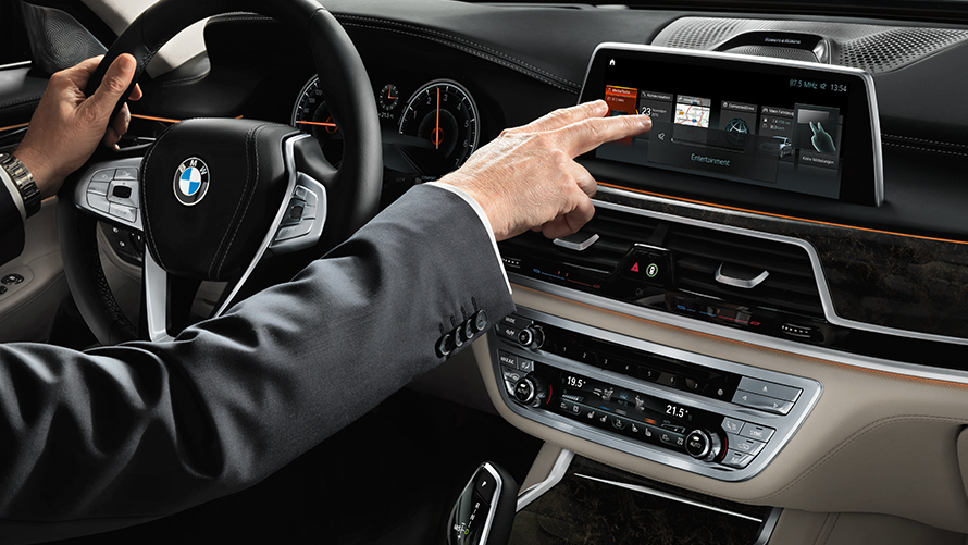 BMW 7 Series Innovative functionality BMW 7 Series Innovative functionality