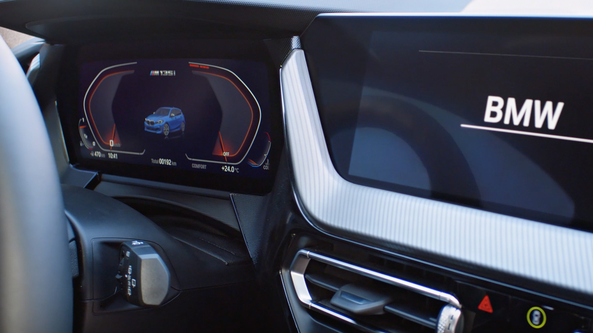 BMW M135i xDrive film. The all-new BMW M135i xDrive in video.