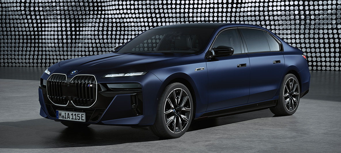 Frozen Tansanite Blue Special paint finishes BMW 7 Series M Models G70 BMW 7 Series M Models G70 Frozen Tansanite Blue Special paint finishes
