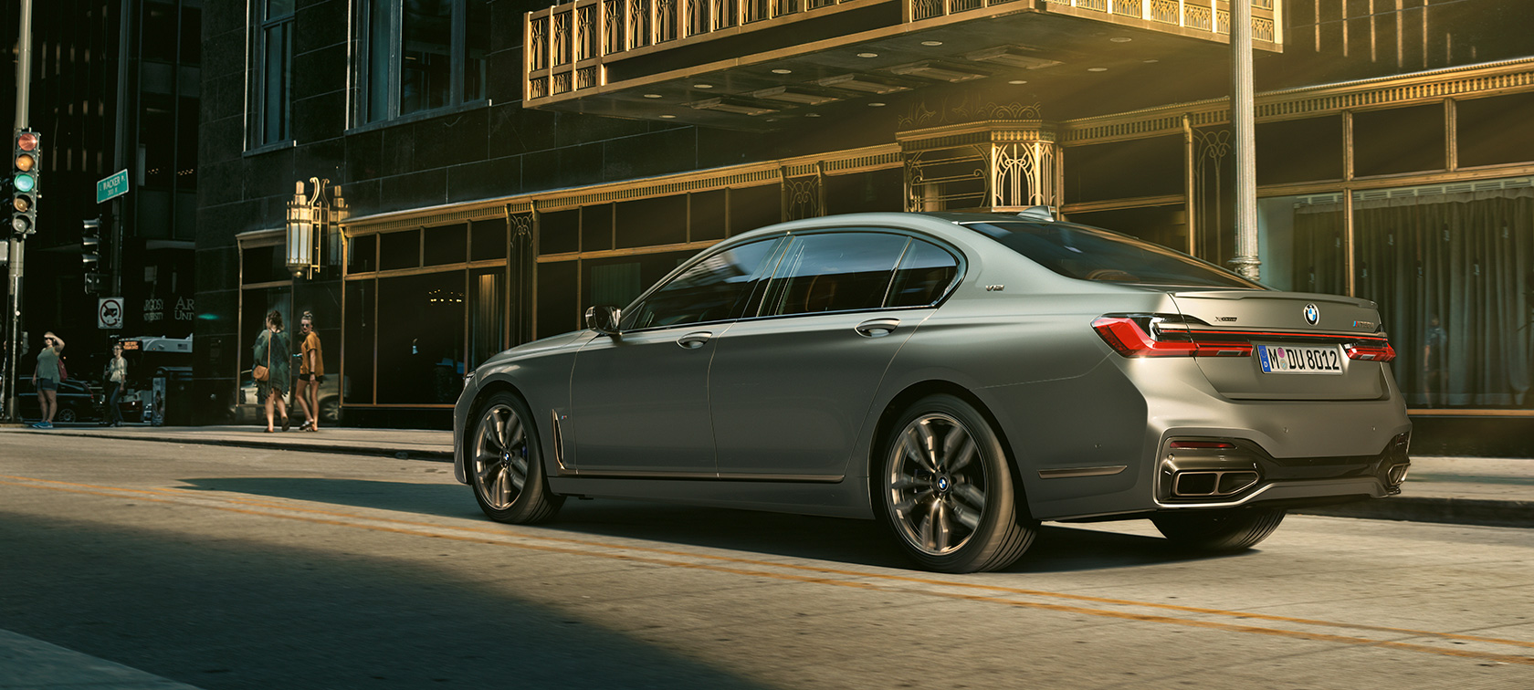 BMW M760Li xDrive Sedan: Inform | BMW.com.au