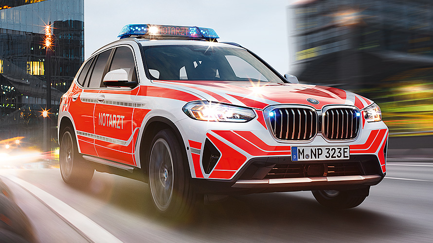 BMW X3 G01LCI emergeny doctor’s vehicle BMW X3 G01LCI emergeny doctor’s vehicle 1/3 front view driving