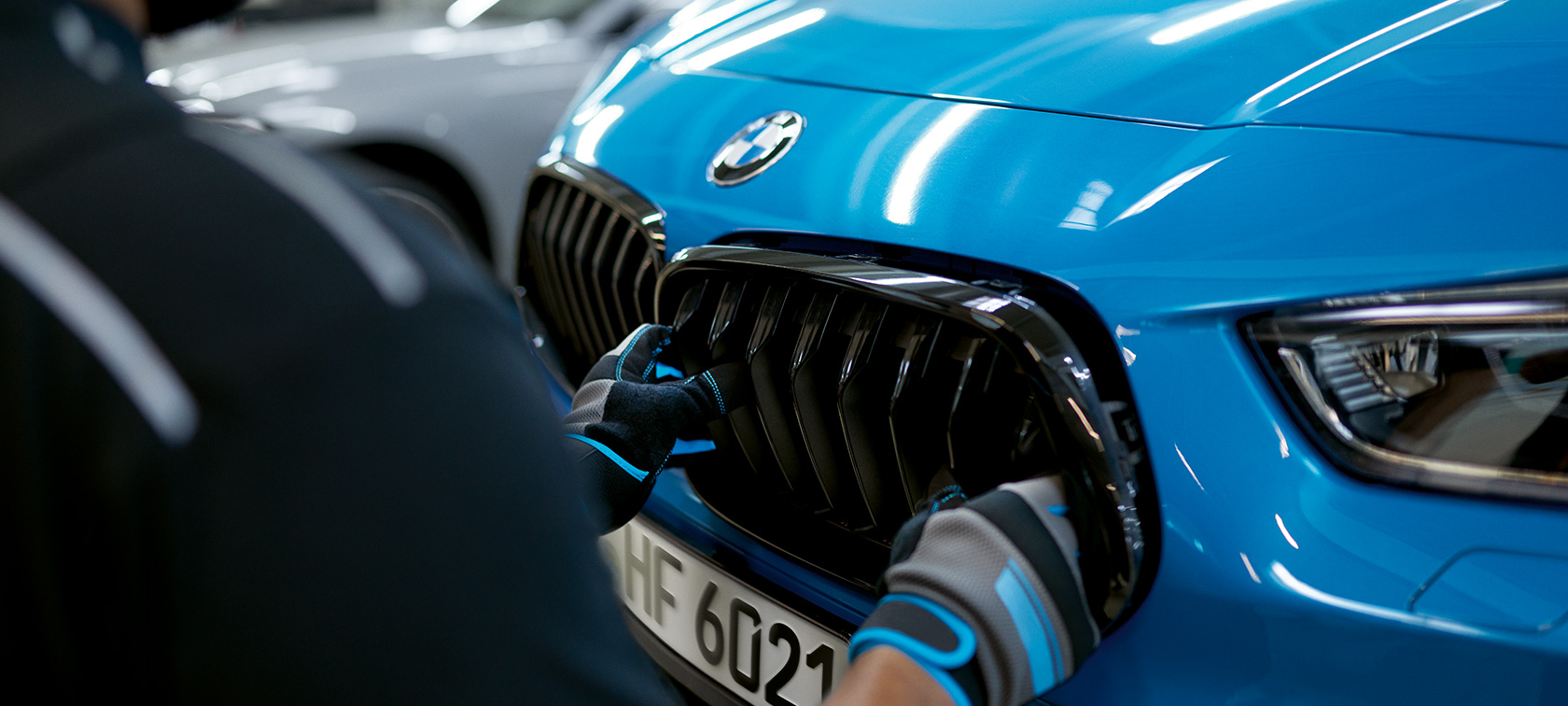 BMW accident repairs BMW Repair and Care BMW Repair and Care BMW accident repairs close up BMW kidney exchange